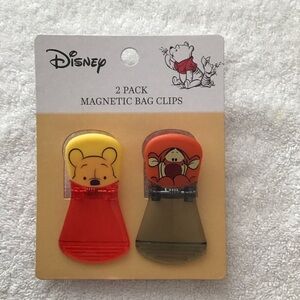 Disney Winnie the Pooh Yellow & Tigger Orange Magnetic Bag Clips (2-Pack)